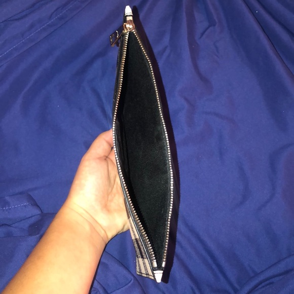 handbag - Picture 3 of 3